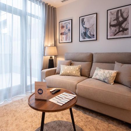Dorm4You Arena Terraza 04 Valencia Bagian luar foto