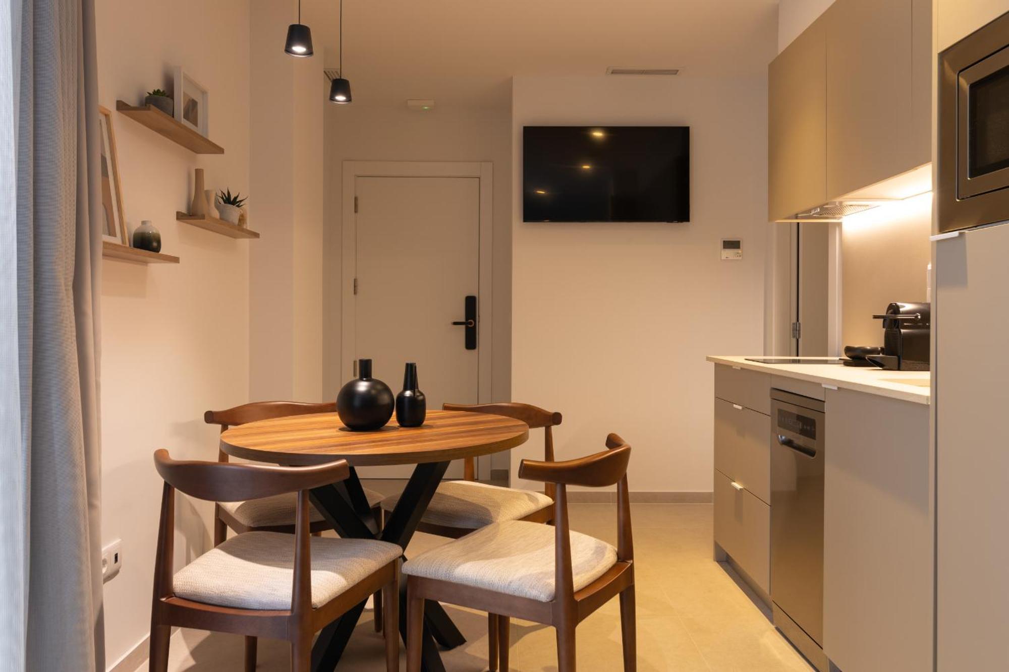 Dorm4You Arena Terraza 04 Valencia Bagian luar foto